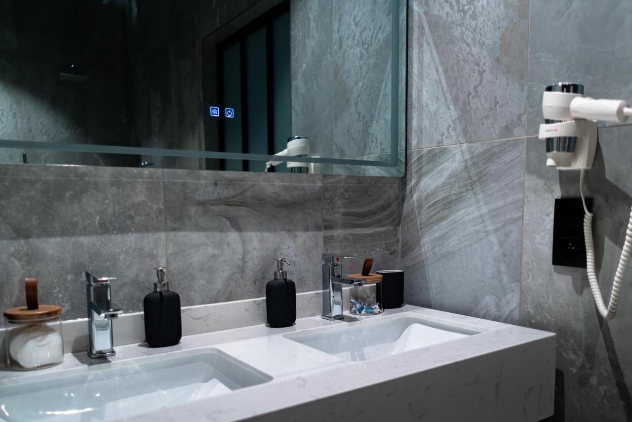 Set Spa Mouscron Exterior photo